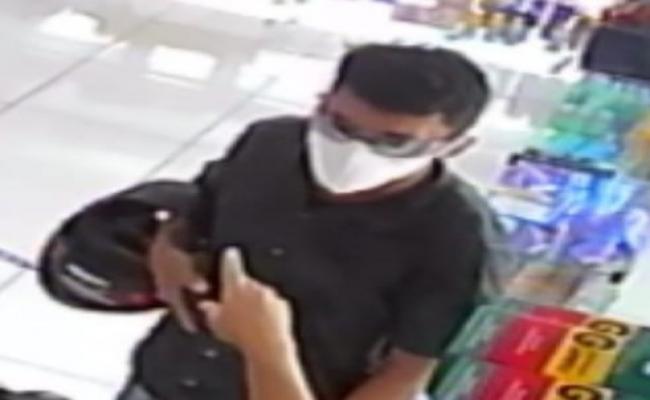 Vídeo: Assaltantes são flagrados agindo em farmácia na zona Oeste - Portal  BO