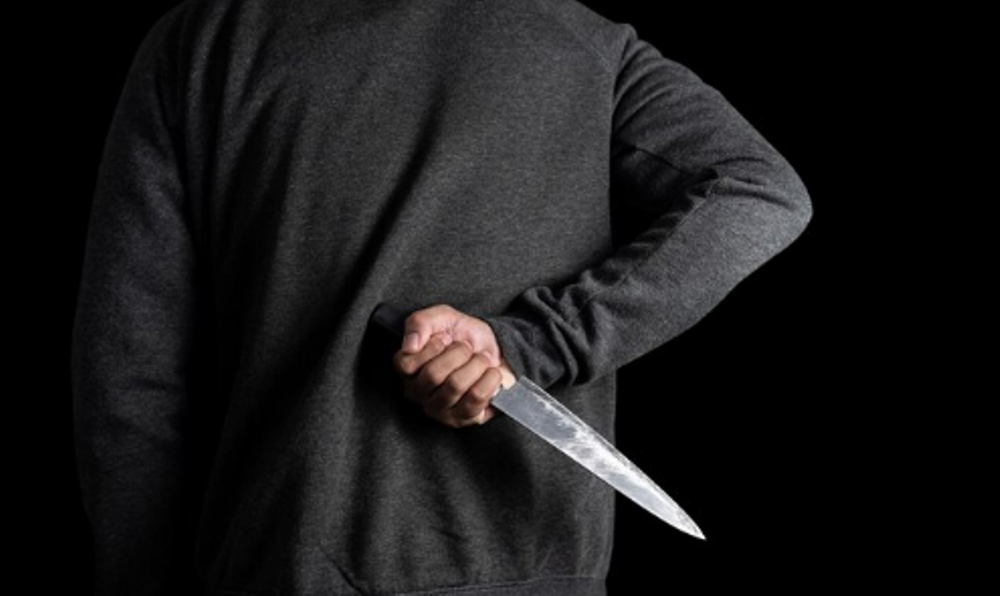 Morte faca assassinato arma branca