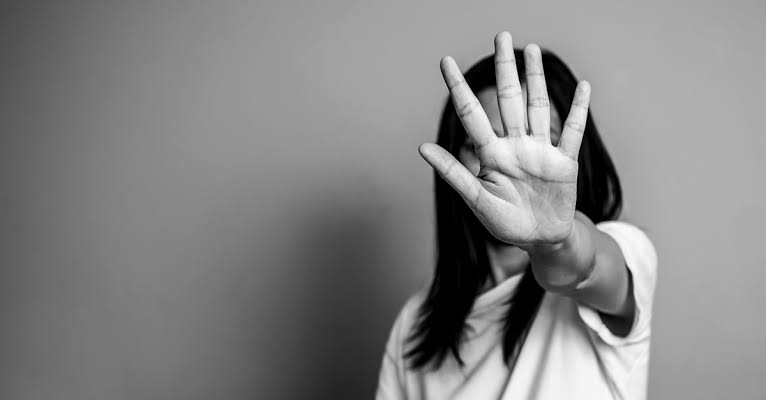 Exclusivo: Justiça concede Medidas Protetivas para moradora de condomínio que denunciou Síndica e companheiro
