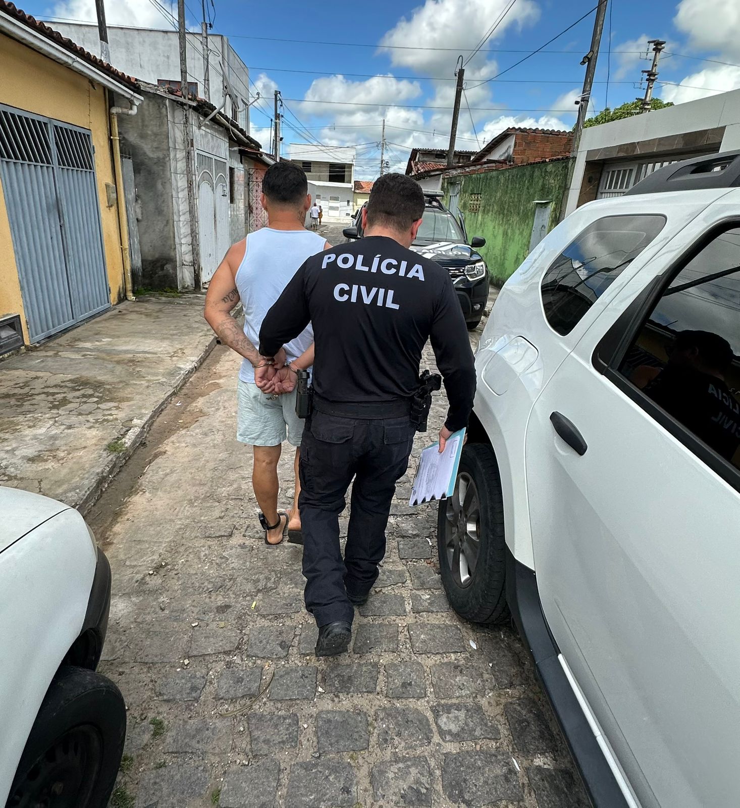 Homem é preso por roubo com arma de fogo em Parnamirim