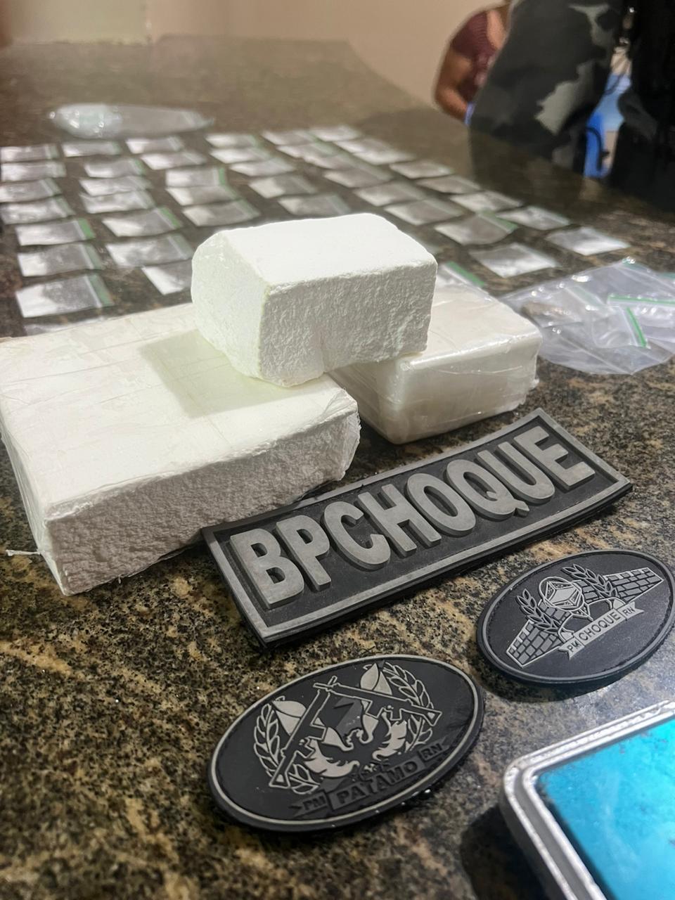 Batalhão de Choque apreende 30 mil reais em cocaína no Alto da Torre