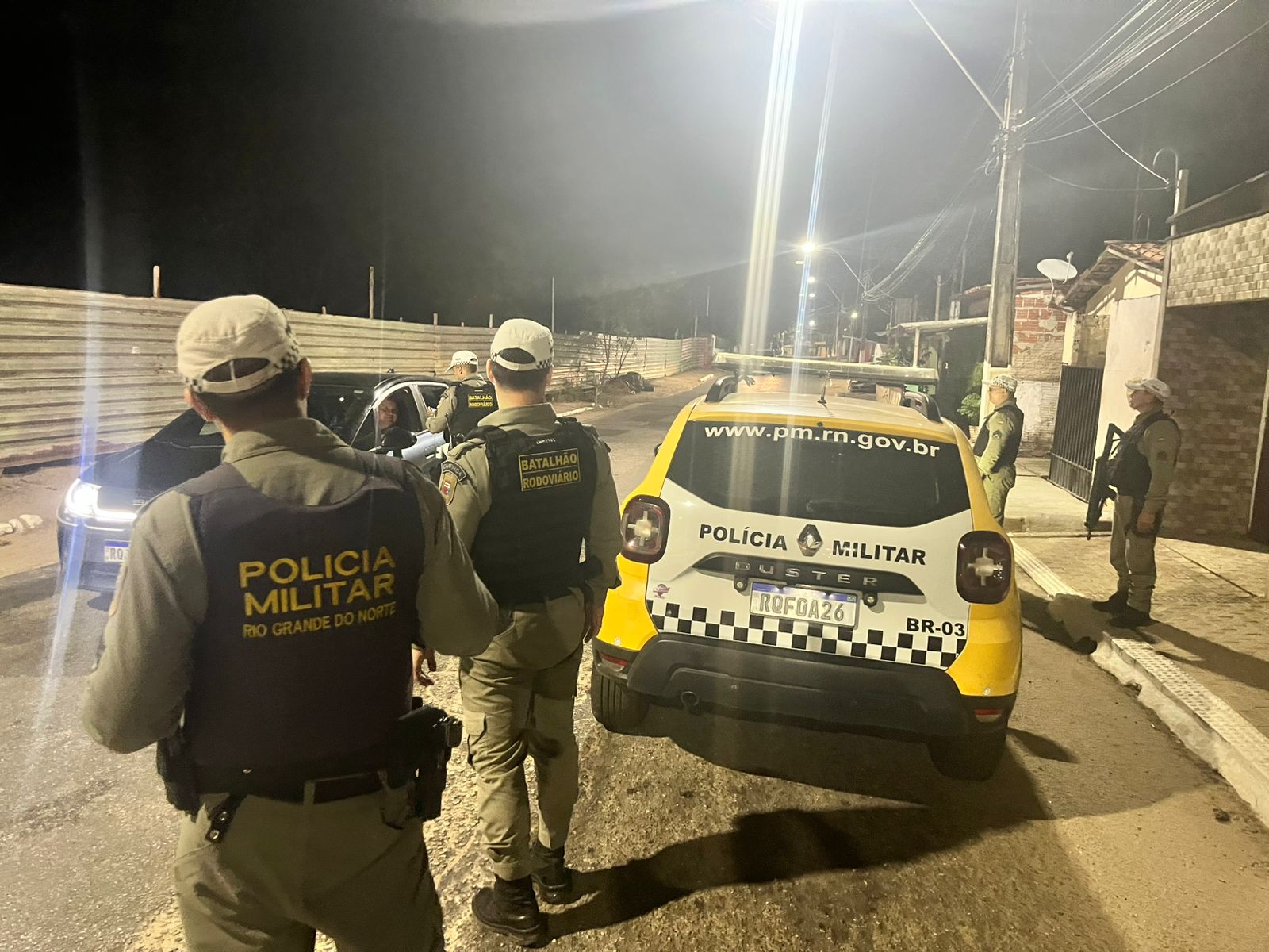 CPRE prende homem por tráfico de drogas durante blitz em Pium, na Grande Natal