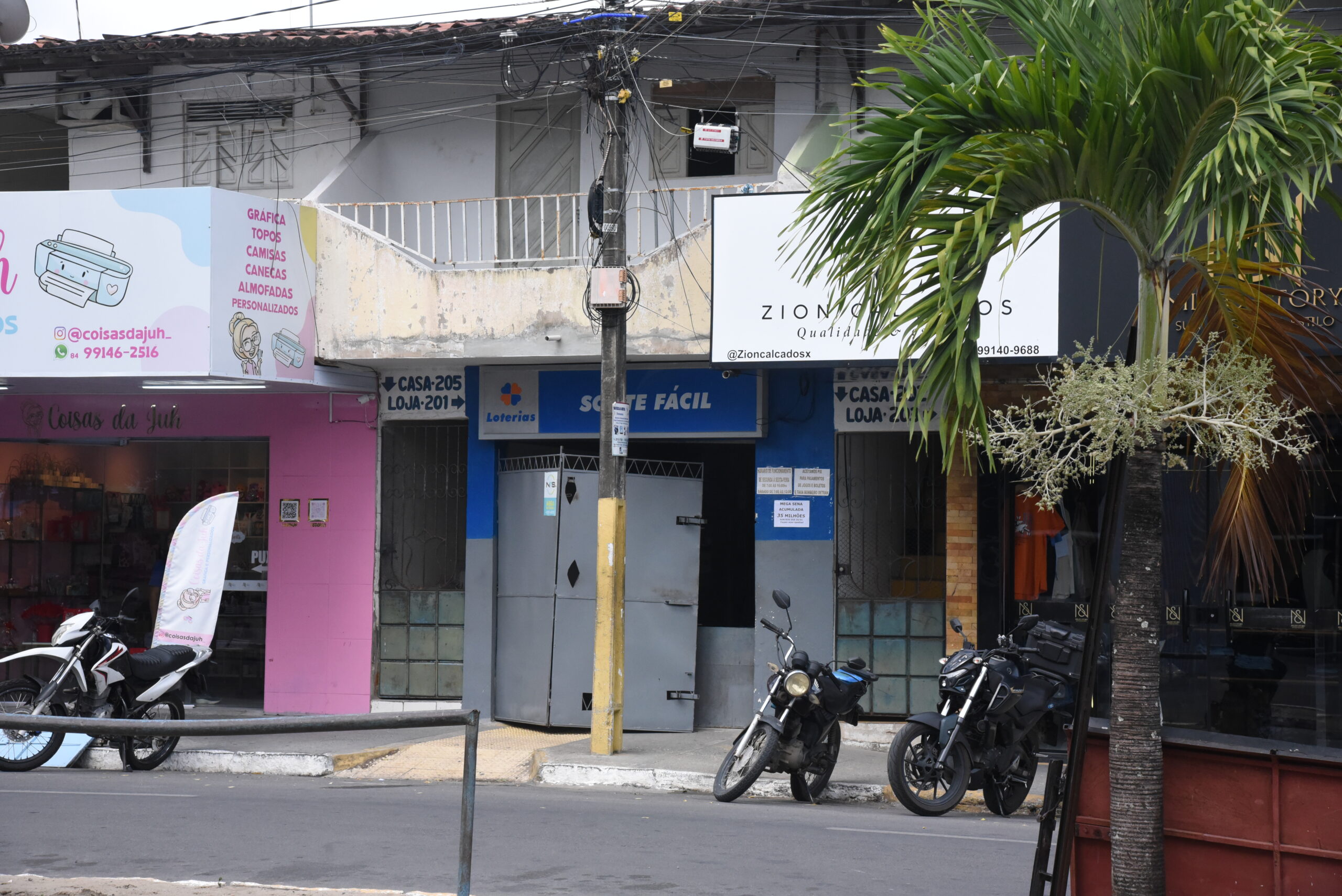 Surto psicótico mobiliza PM e Guarda após homem fazer clientes reféns em casa lotérica de Parnamirim