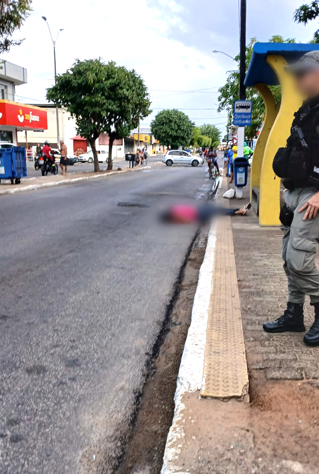 Homem é executado ao descer de moto na parada do CAIC, em Parnamirim
