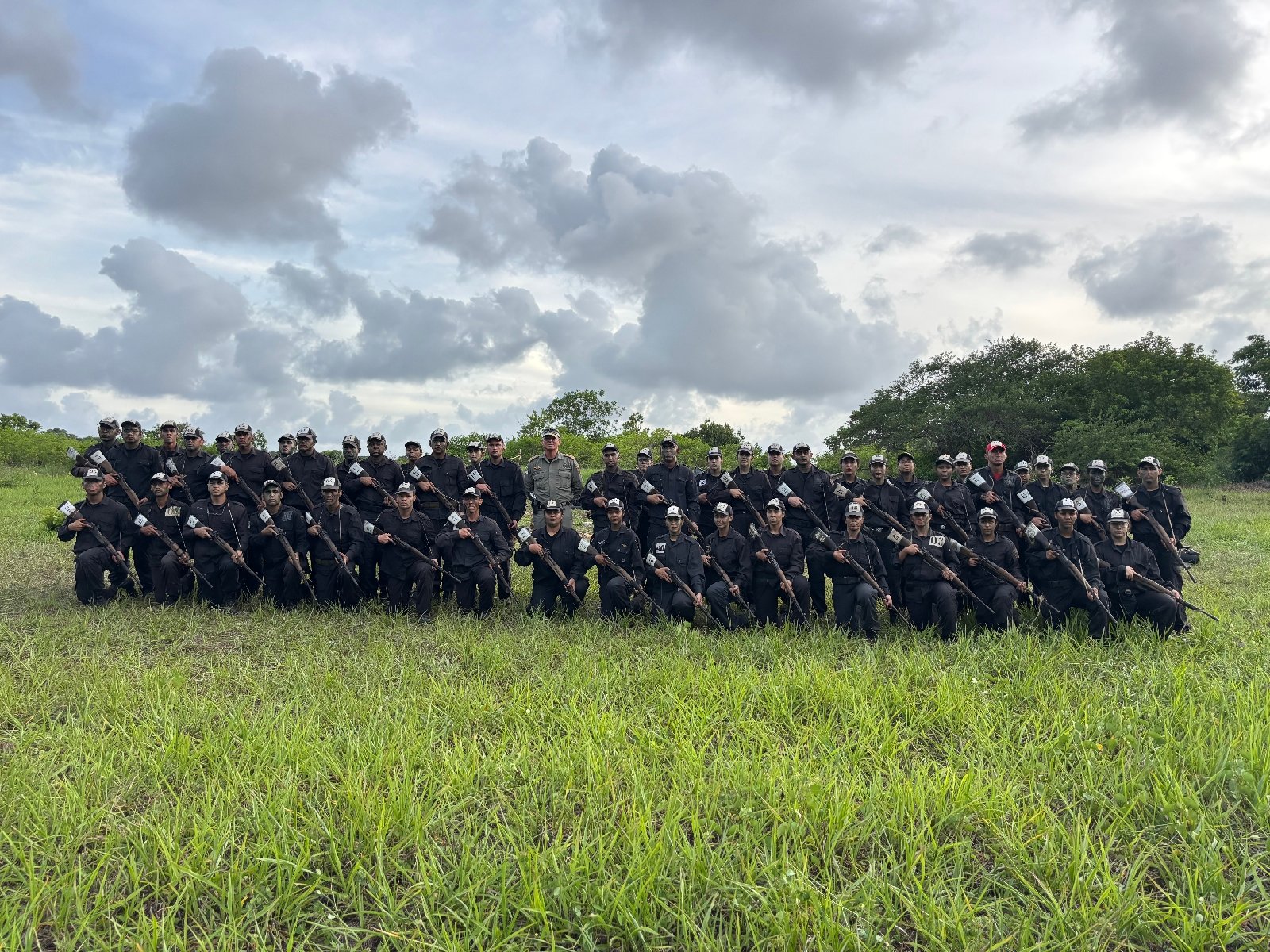Comandante-Geral da PMRN visita acampamento dos alunos do Estágio de Adaptação de Oficiais da Saúde