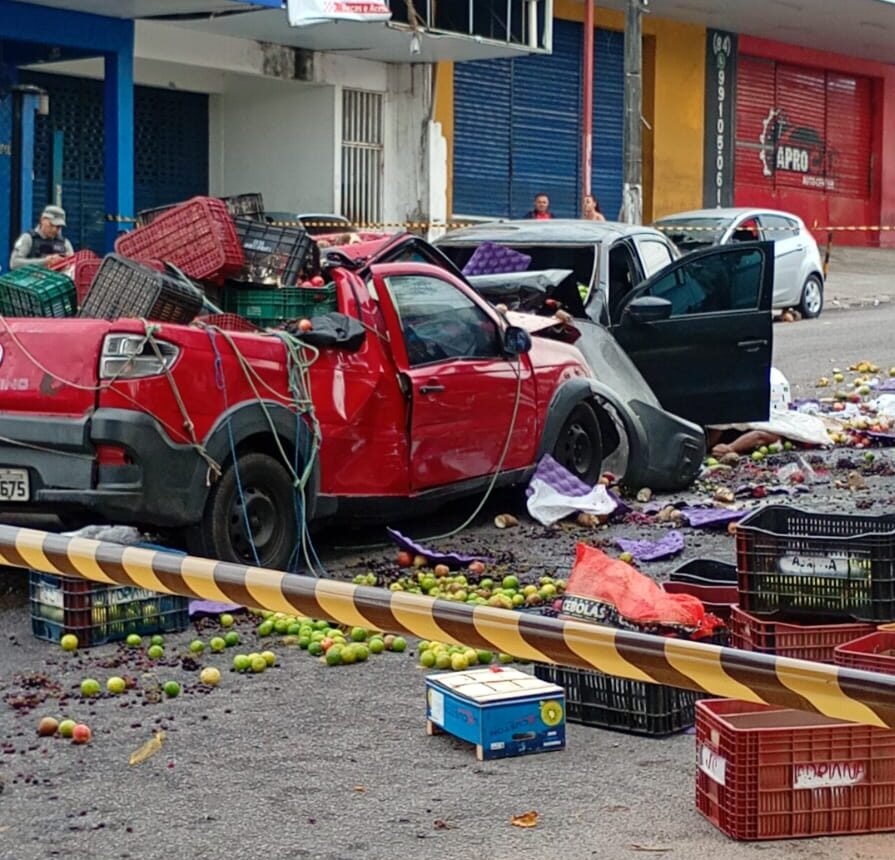 Condutor de Voyage morre em colisão com Estrada no Alecrim, em Natal