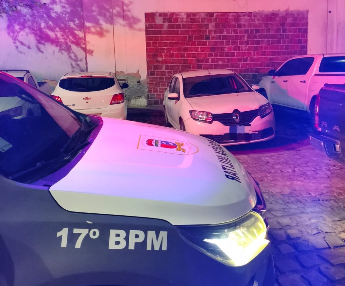 Veículo com queixa de furto é recuperado pela PM em Taipu