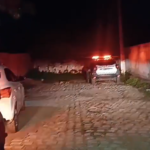 Noite violenta em Mossoró termina com confronto policial, um suspeito morto e homem baleado dentro de casa