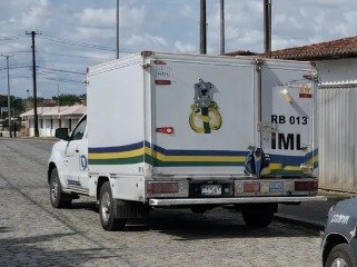 Foragido da Justiça morre em confronto com a PM no Jardim Progresso, na Zona Norte de Natal