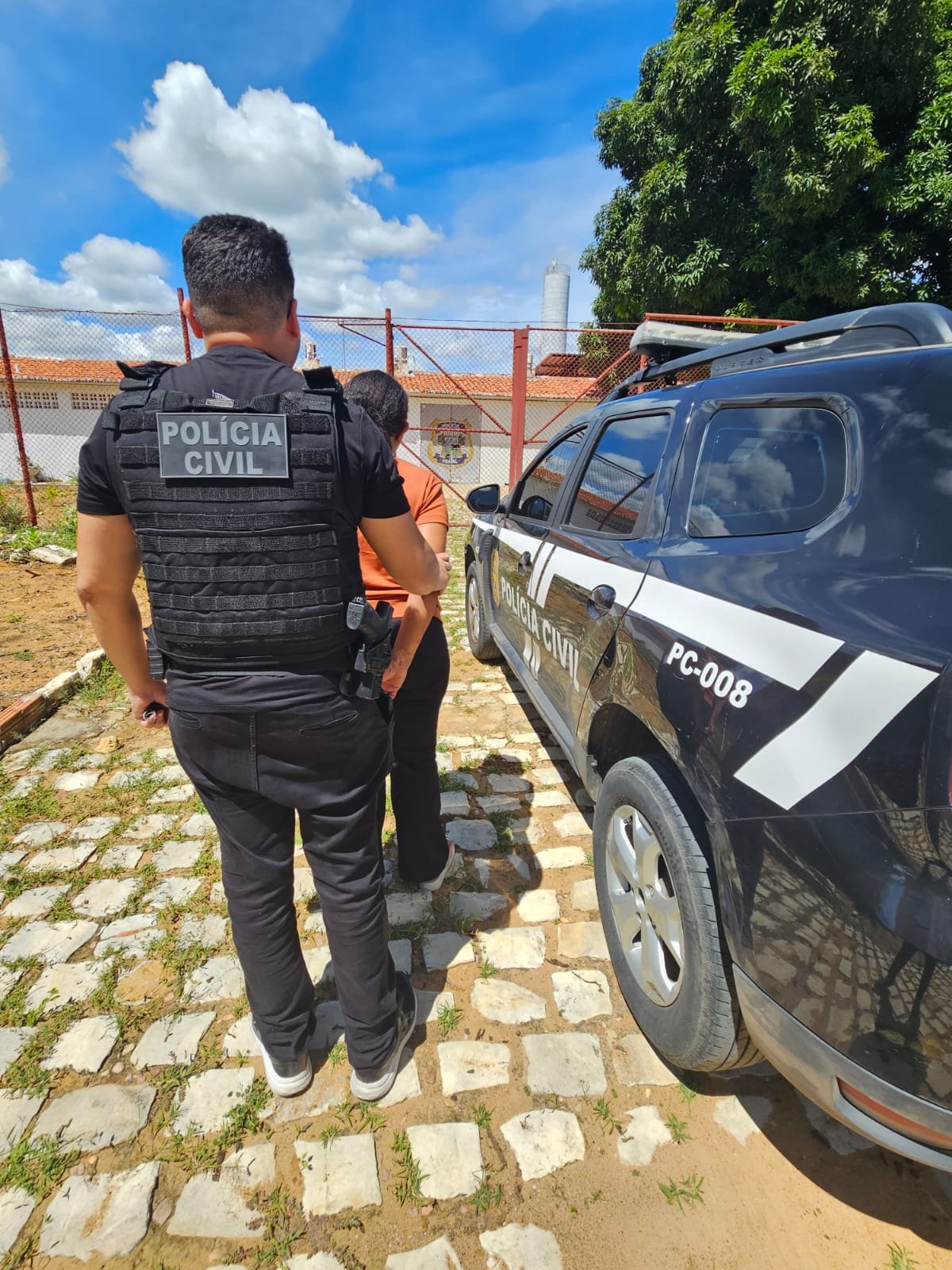 Polícias Civis do RN e Ceará prendem mulher suspeita de integrar esquema de estelionato em Mossoró