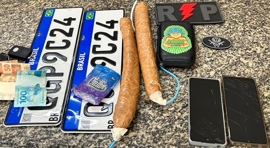 Polícia Militar recupera veículos roubados e apreende explosivos durante operação em Mossoró