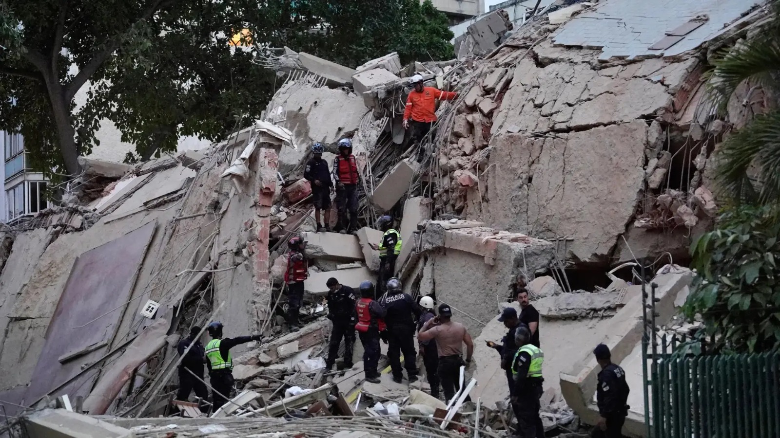 PortalBO/Mundo: Dois fortes terremotos acima de magnitude 7 atingem a Venezuela e geram pânico em Caracas