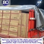 Operação conjunta da PM e Sefaz apreende grande carga de cigarros contrabandeados após perseguição, fuga e troca de tiros em Passa e Fica