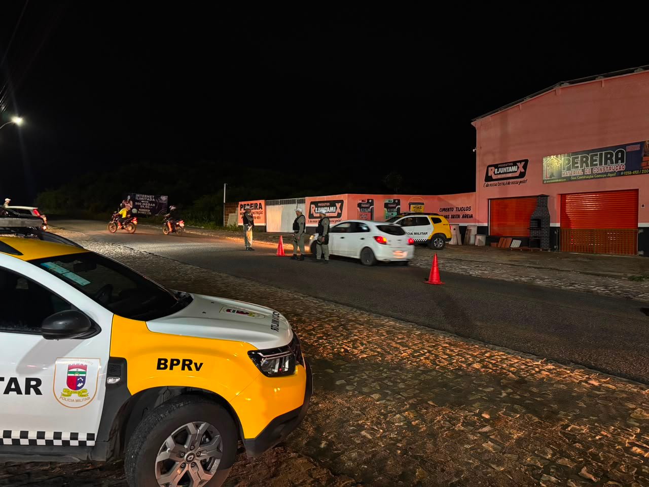 Bugueiro embriagado fura blitz da Operação Zero Álcool, resiste à prisão e é detido em Extremoz