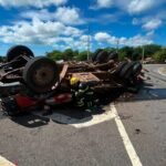 Carreta tomba na BR-110 e bombeiros realizam contenção de riscos em Serra do Mel