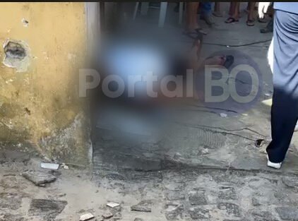 Idoso é executado a tiros em frente a comércio após deixar esposa em parada de ônibus em Brejinho