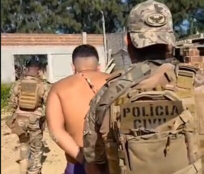 Polícia Civil deflagra ação e cumpre seis mandados de prisão contra integrantes de facção em Tibau do Sul