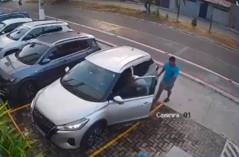 Vídeo revela dinâmica de sequestro relâmpago na saída de academia em Lagoa Nova e Polícia Civil prende um dos suspeitos