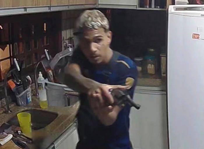 Suspeito de participação em assalto violento a residência morre após confronto com a Polícia Civil na Zona Norte de Natal