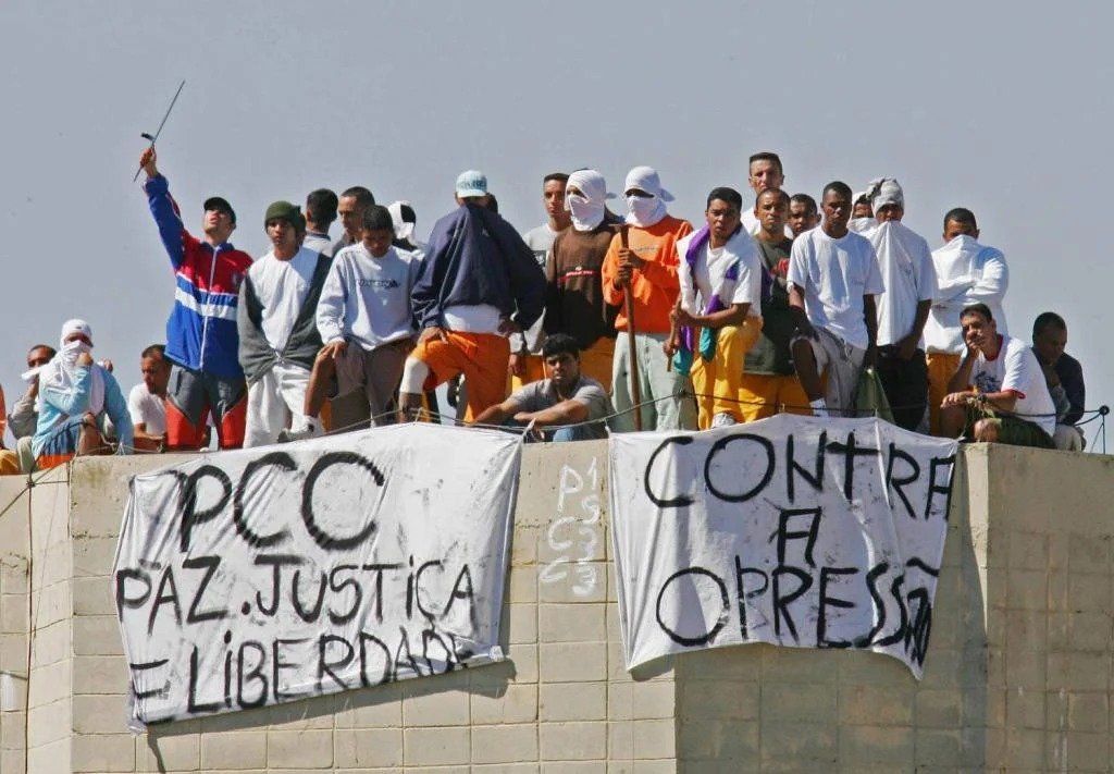 O Brasil e a síndrome da namorada traída: 14 países classificam facções brasileiras como narcoterroristas, mas o Brasil se recusa a enxergar a realidade