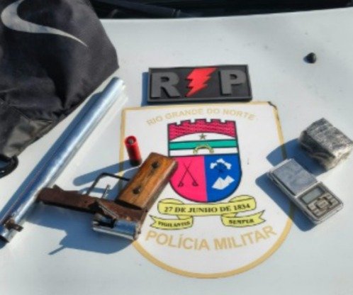 3º BPM localiza ponto de desmanche, recupera duas motos roubadas e apreende arma artesanal em Bela Parnamirim
