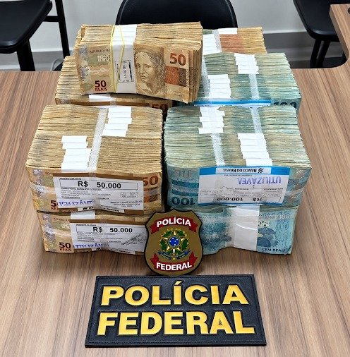 Polícia Federal apreende R$ 400 mil em espécie sob suspeita de uso em campanha eleitoral em Mossoró