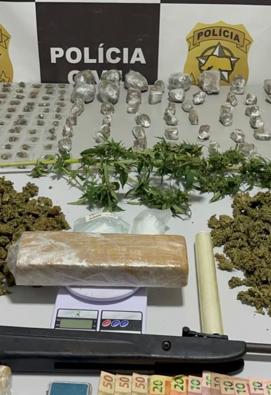 Polícia Civil e Polícia Penal prendem homem em flagrante e apreendem 5 kg de drogas em conveniência em Parnamirim