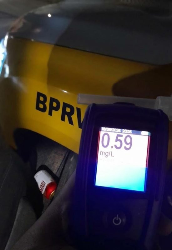 CPRE prende motorista por embriaguez ao volante após direção perigosa no Centro de Macaíba