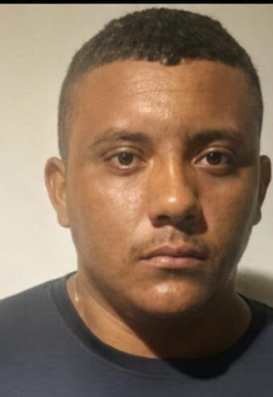 Criminosos cercam fundos, arrombam portão e executam jovem com mais de dez tiros em Assú