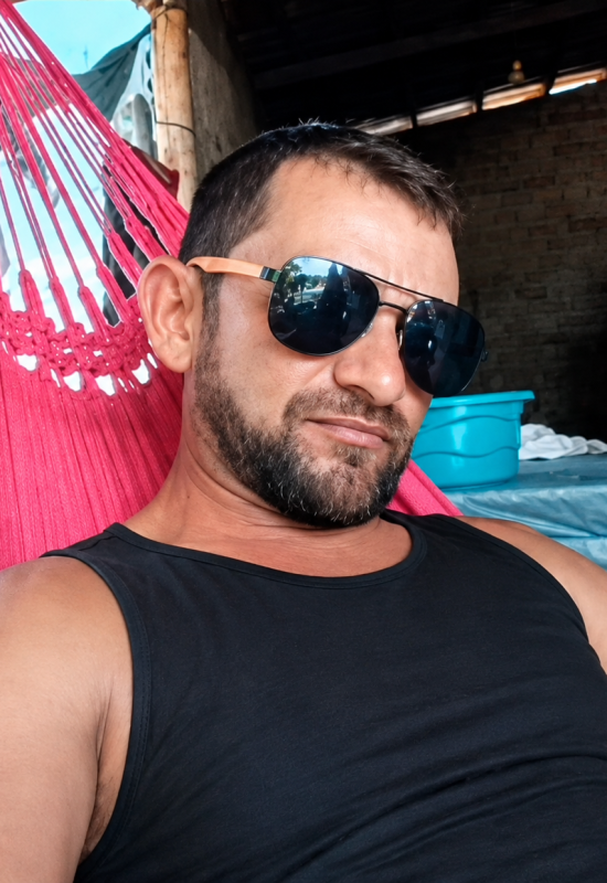 Homem de 39 anos é encontrado morto a tiros ao lado de motocicleta às margens da BR-226 em Janduís