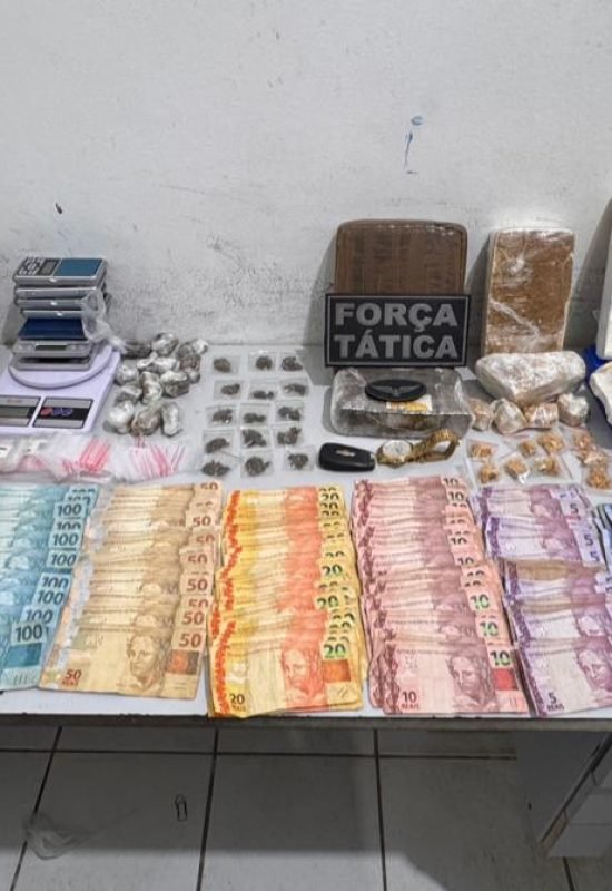 Força Tática fecha laboratório de drogas e apreende prensa, insumos e dinheiro na Zona Norte de Natal