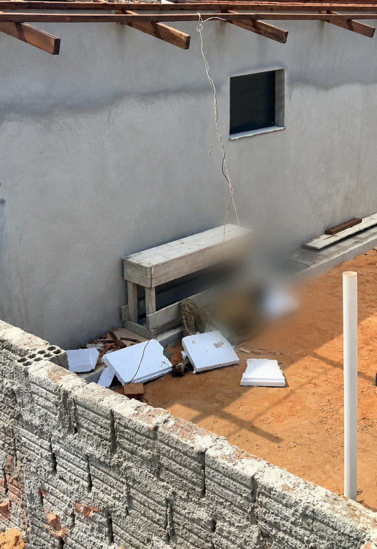 Corpo de mulher com medida protetiva contra o marido é encontrado em casa em construção em Extremoz