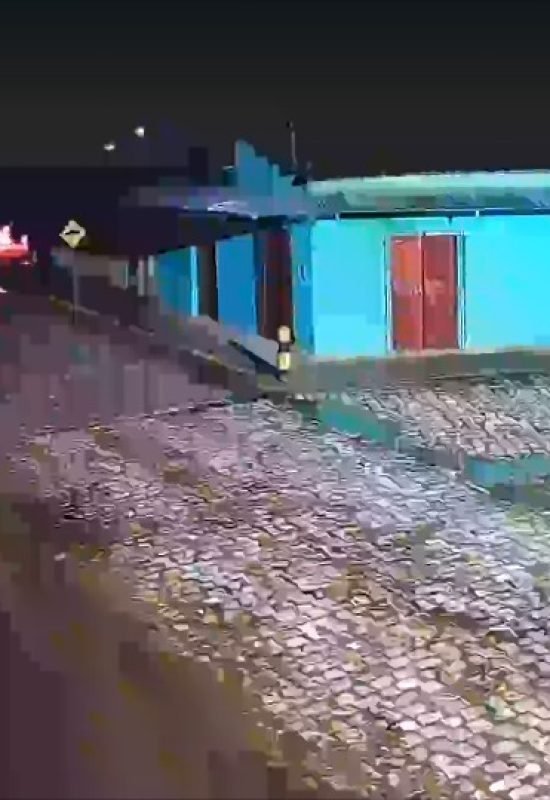 Vídeo: Mulher é presa suspeita de incendiar casa e matar companheiro trancado no banheiro em Baraúna