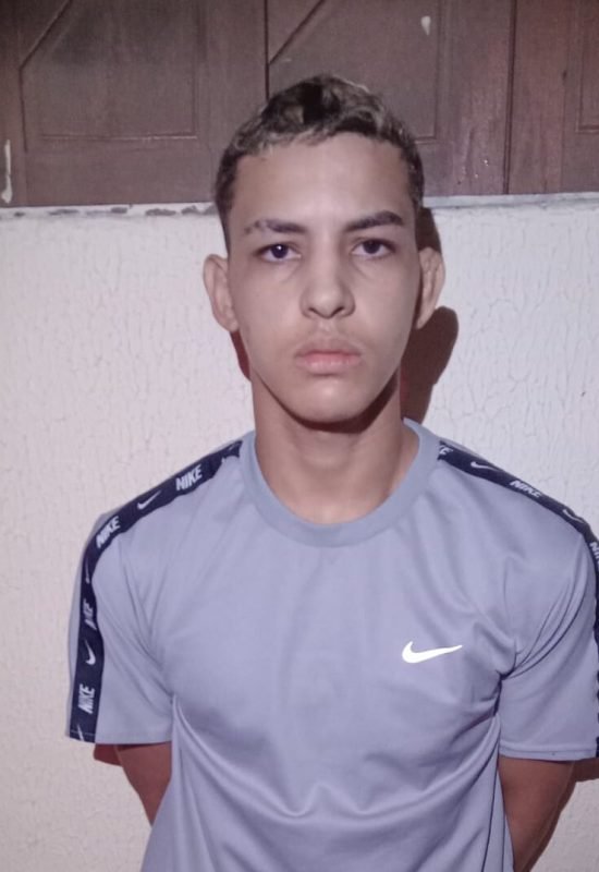 Jovem conhecido como “Tubarão” é morto a tiros dentro de residência em Extremoz
