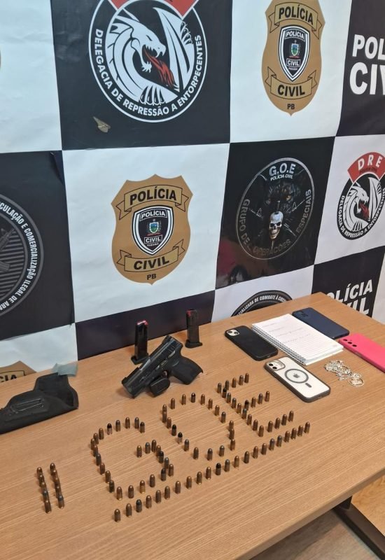 Foragidos de Caicó ligados a facção criminosa são capturados com pistola e 97 munições em João Pessoa