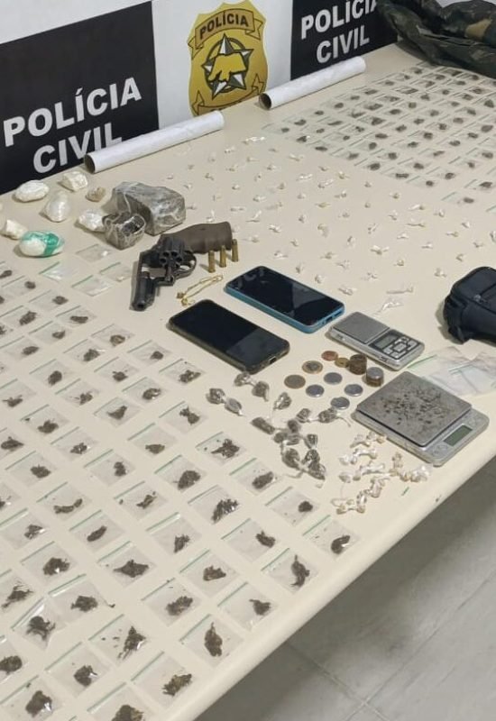 Polícia Civil prende três suspeitos e apreende adolescente durante ações contra o tráfico em Parnamirim