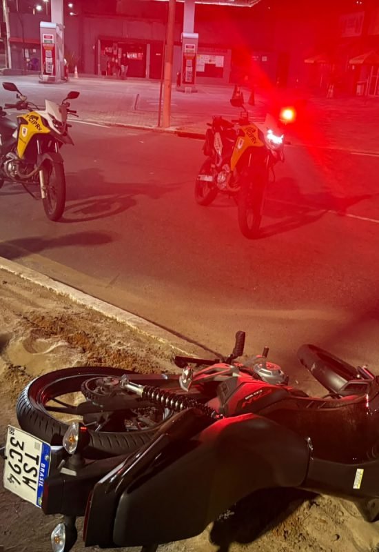 Batalhão Rodoviário e CPRE frustram “rolezinho” de motoqueiros, removem 12 motocicletas e interceptam condutor sem CNH na madrugada em Natal