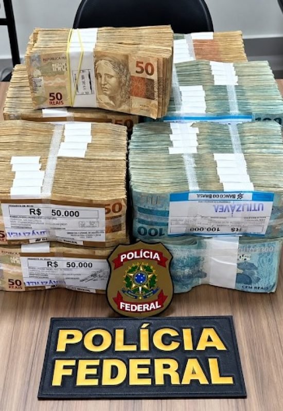 Polícia Federal apreende R$ 400 mil em espécie sob suspeita de uso em campanha eleitoral em Mossoró